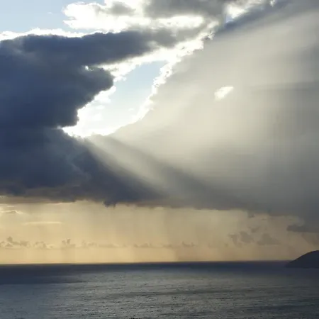 Sunset Serenity 게스트하우스 3*