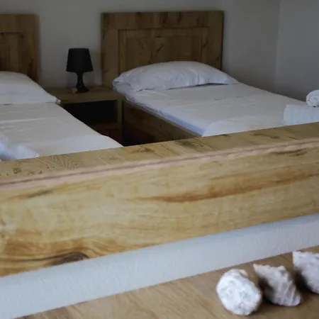 Sunset Serenity בית הארחה 3*