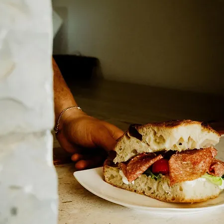 בית הארחה Sunset Serenity