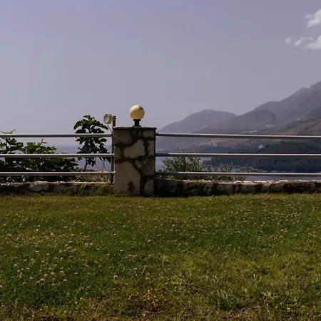 Sunset Serenity בית הארחה