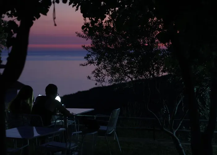 Sunset Serenity 3* Himarë